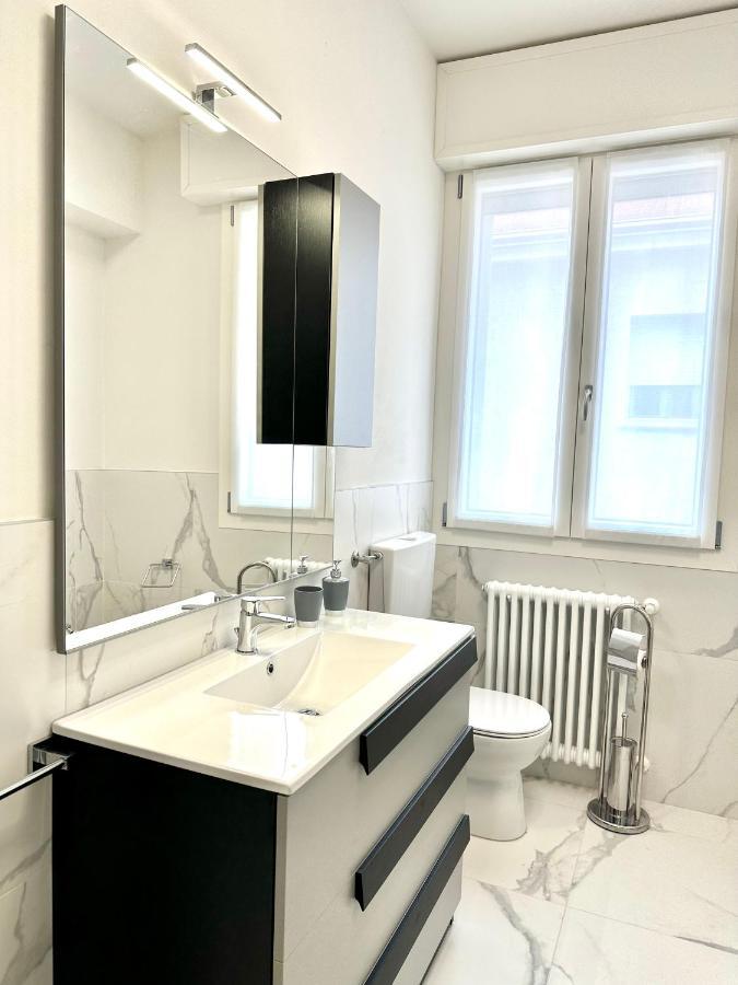 Donnino Apartments Fidenza Ngoại thất bức ảnh